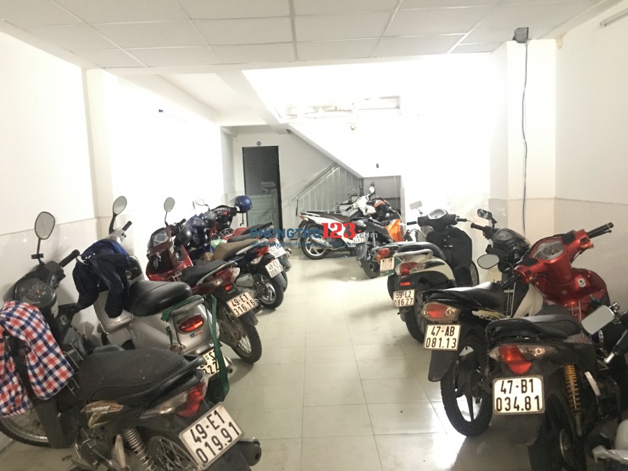 Phòng mới chính chủ nội thất cơ bản ngay Nguyễn Văn Thương