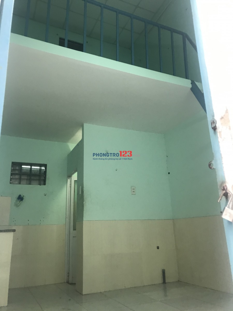 Phòng trọ ngay đường LÊ VĂN LƯƠNG (2 tầng)