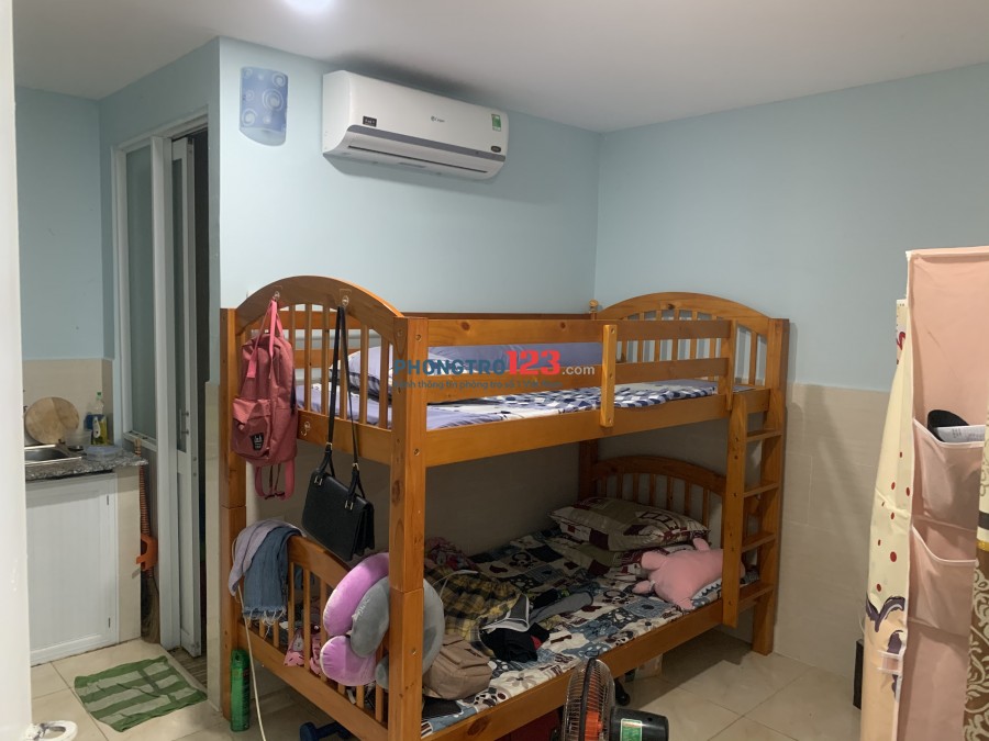 Tìm nữ ở ghép, do bạn cùng phòng chuyển gấp nên mình cần tìm bạn nữ ở ghép share tiền phòng