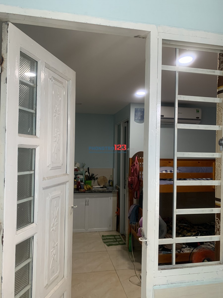 Tìm nữ ở ghép, do bạn cùng phòng chuyển gấp nên mình cần tìm bạn nữ ở ghép share tiền phòng