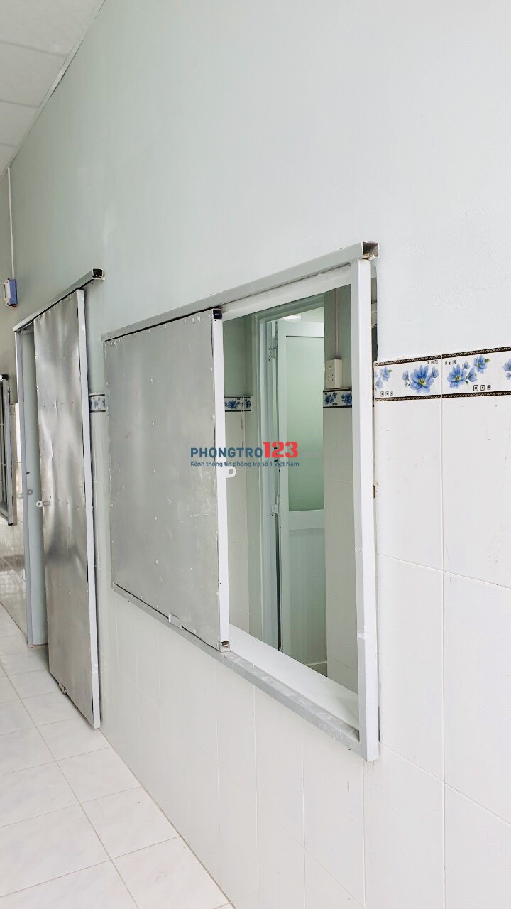 Phòng trọ khu nhà cao tầng mặt tiền Trần Bá Giao diên tích từ 18 đến 20m2 bảo vệ 24/24