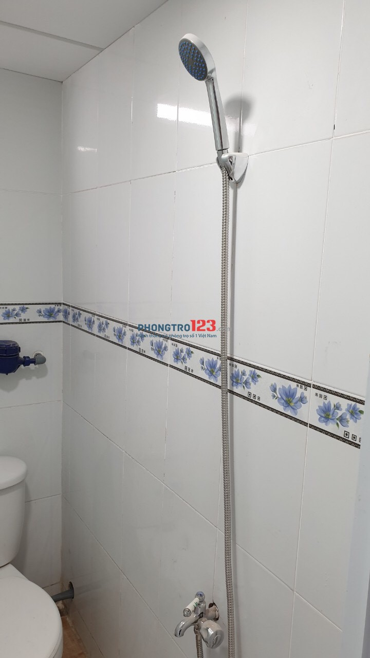 Phòng trọ khu nhà cao tầng mặt tiền Trần Bá Giao diên tích từ 18 đến 20m2 bảo vệ 24/24