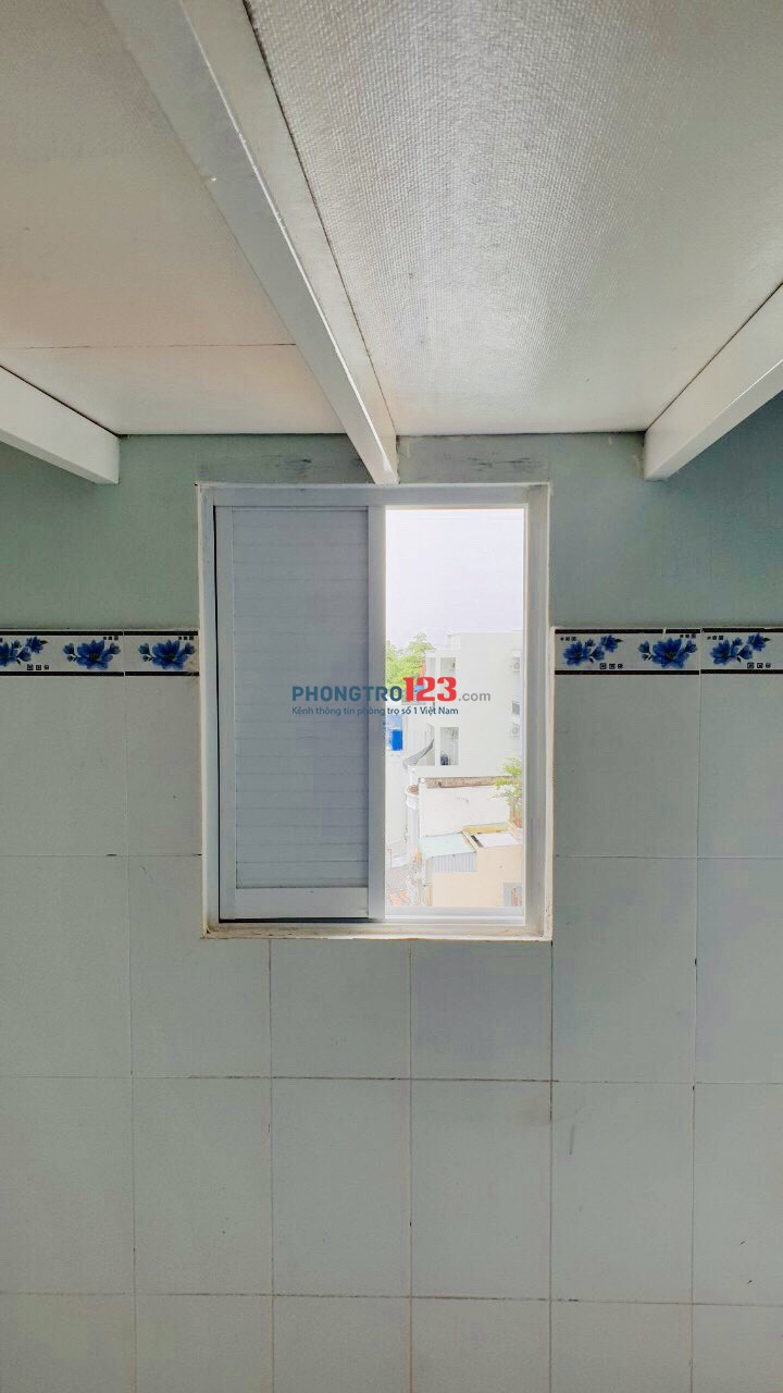 Phòng trọ khu nhà cao tầng mặt tiền Trần Bá Giao diên tích từ 18 đến 20m2 bảo vệ 24/24