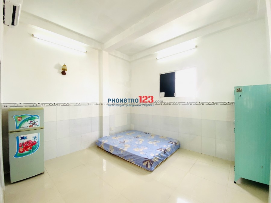 Phòng Q1 Full Nội Thất 18m2, Free Dịch Vụ, COVID giảm giá lì xì 500.000đ