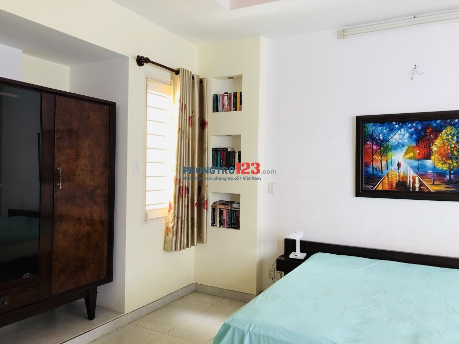Cho thuê phòng đầy đủ nội thất, dt 30m2, giá 5tr/tháng, đường Điện Biên Phủ