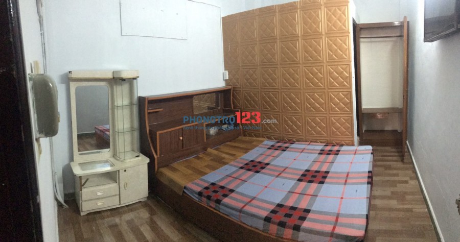 Cho thuê phòng có sẵn máy lạnh 10m2 Nhà mặt tiền 89 Nguyễn Sơn Hà P5 Q3 giá từ 2,5tr/th