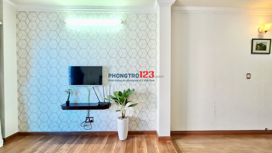 Căn hộ đầy đủ NT - trang bị thang máy - ngay vòng xoay Ngã 6 Phù Đổng Q1