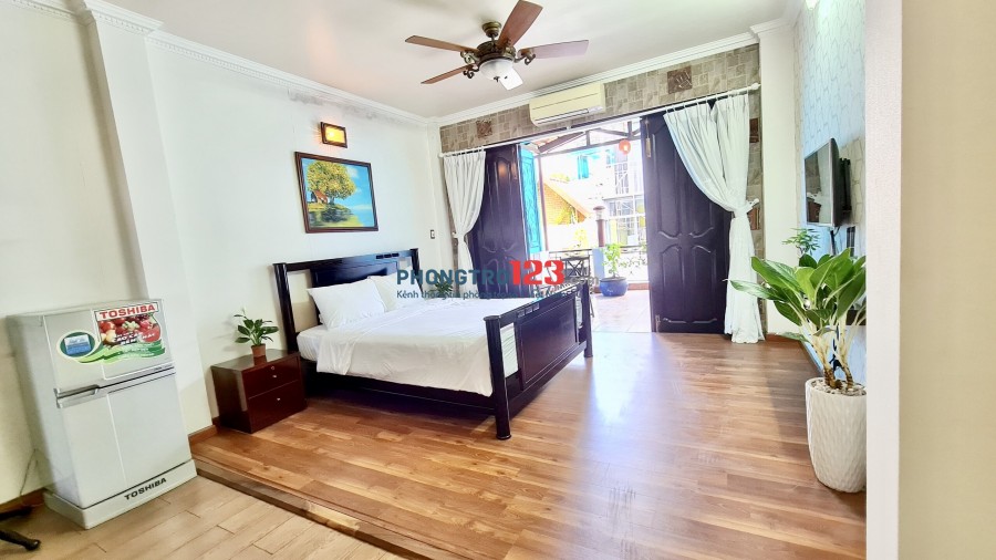 Căn hộ đầy đủ NT - trang bị thang máy - ngay vòng xoay Ngã 6 Phù Đổng Q1