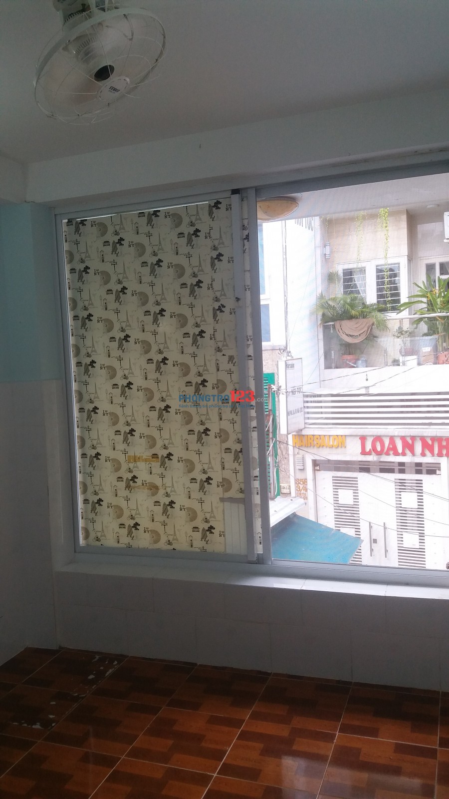 Phòng trọ Quận 3; đường CMT8; 16 m3, 3,3 triệu/tháng