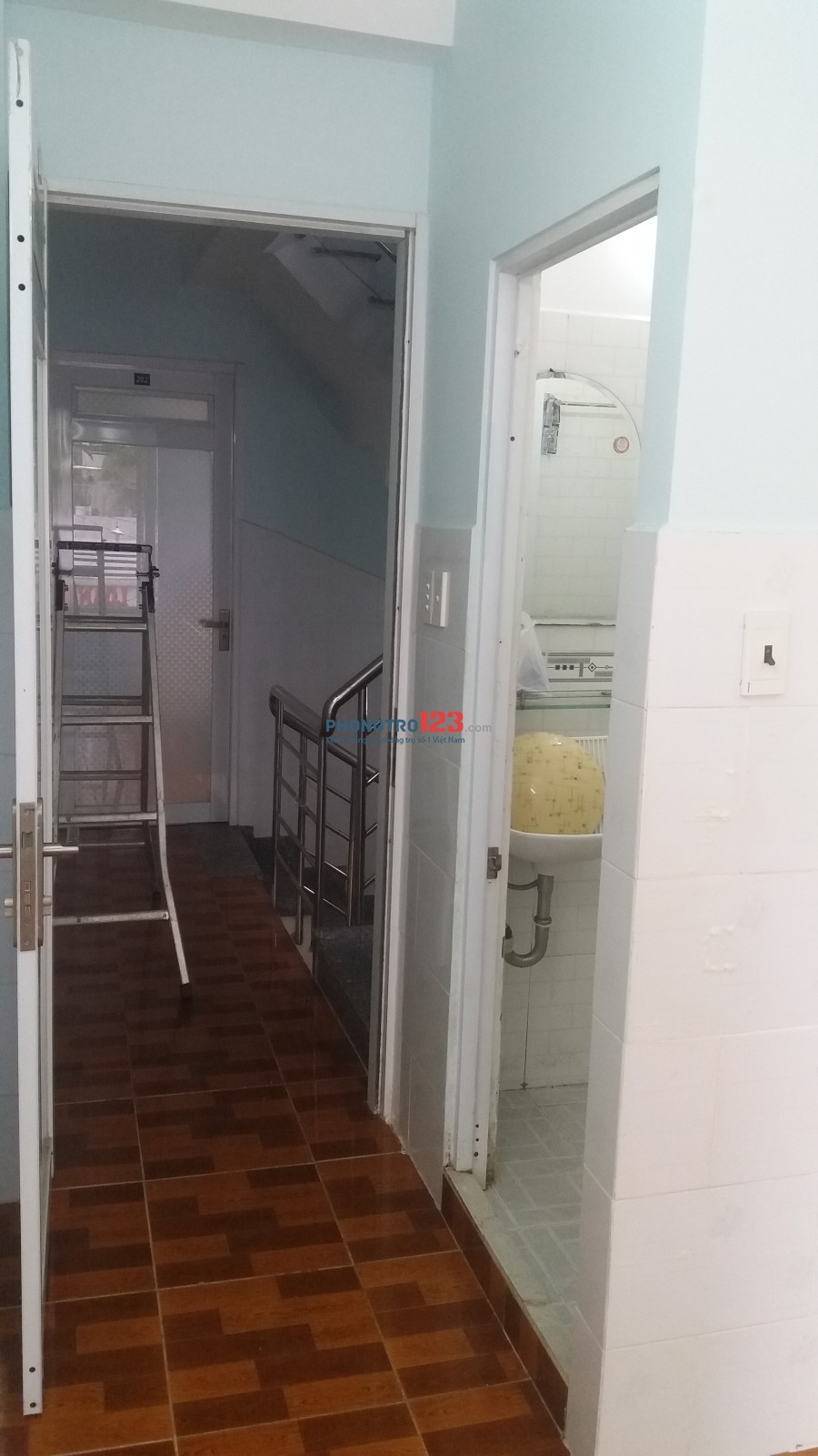 Phòng trọ Quận 3; đường CMT8; 16 m3, 3,3 triệu/tháng