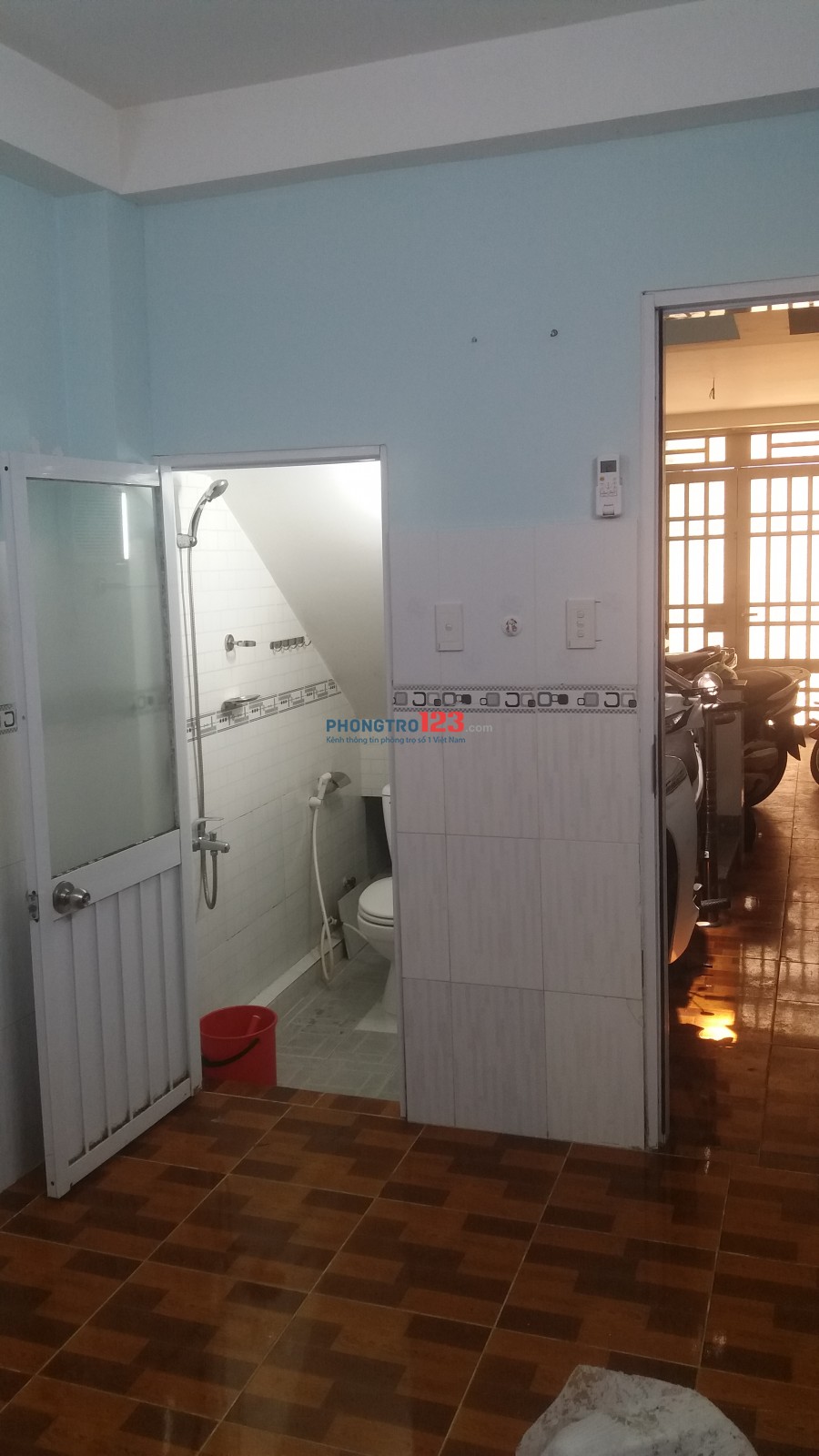 Phòng trọ Quận 3; đường CMT8; 16 m3, 3,3 triệu/tháng