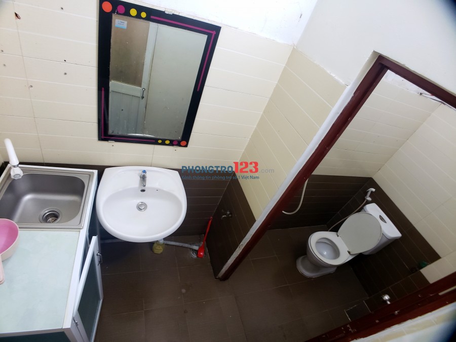 Cho thuê phòng ban công máy lạnh trọ Gò Vấp, giá rẻ