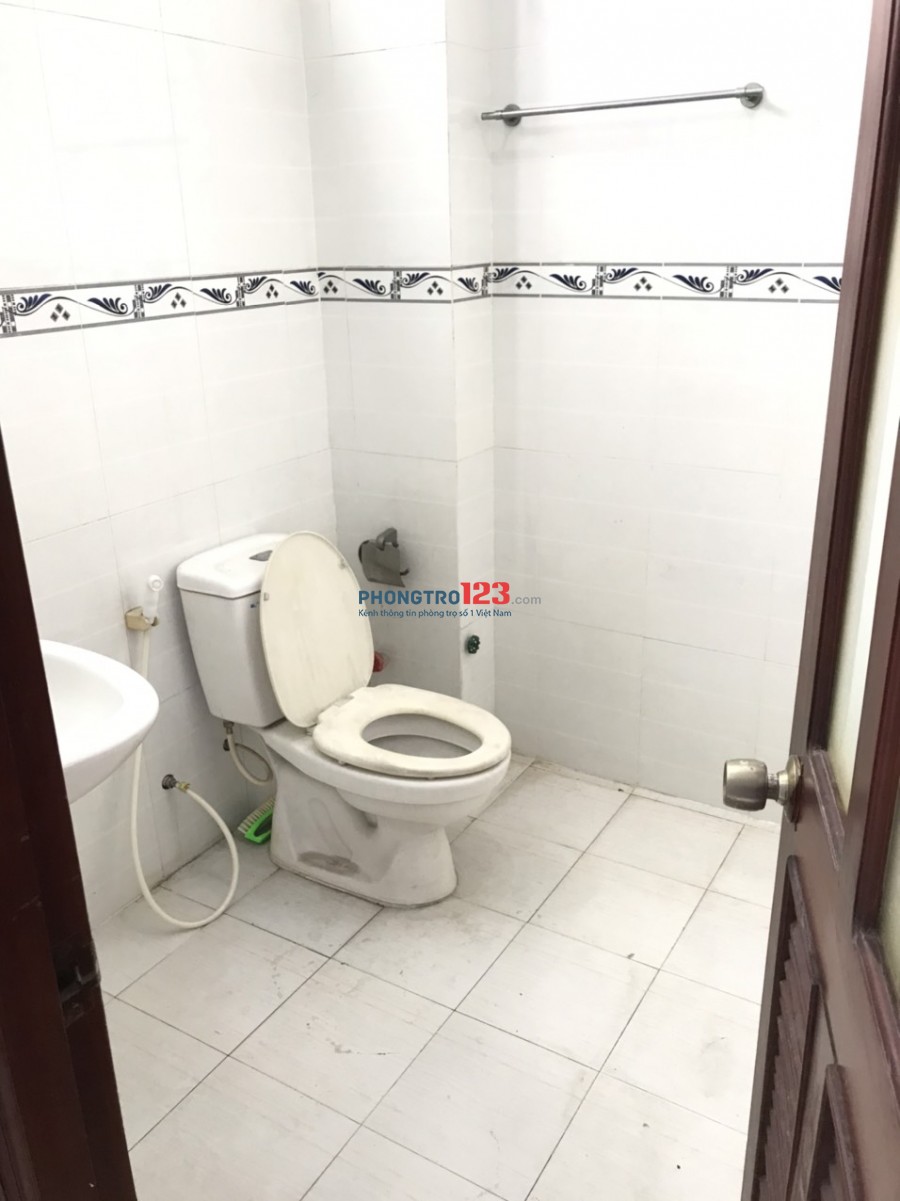 Chính chủ cho thuê phòng 20m2 đầy đủ nội thất Ngay Sân Bay Tân Sơn Nhất giá từ 3tr/tháng
