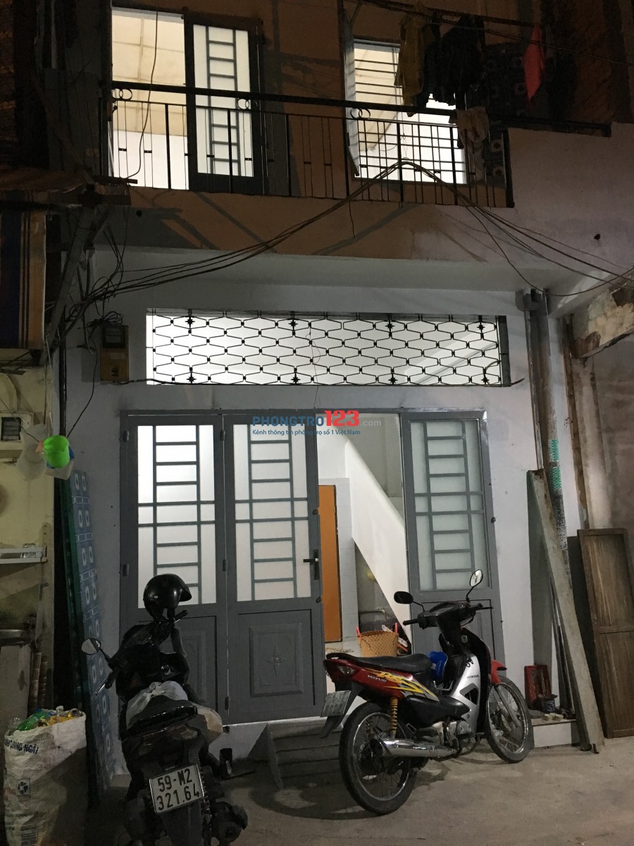Cho thuê nhà nguyên căn, gần chợ, quận 11