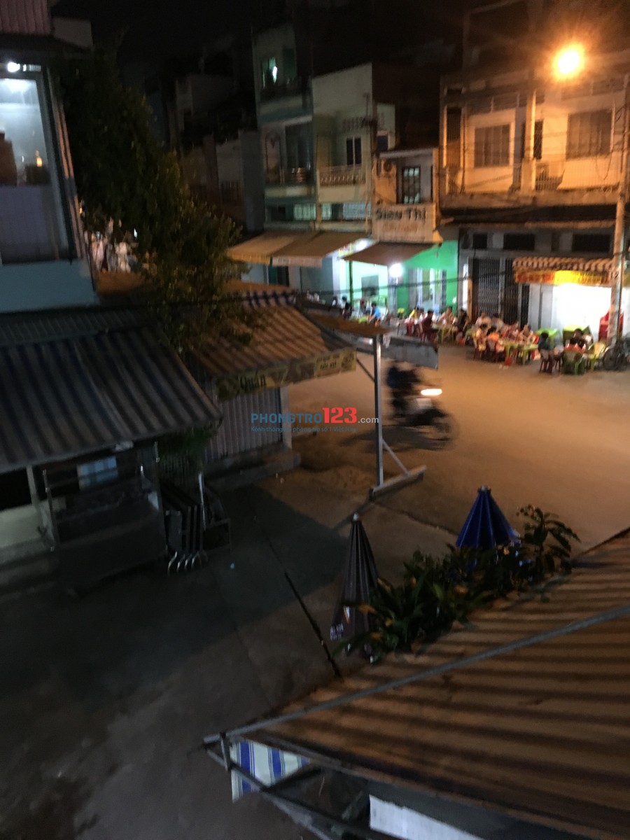 Cho thuê nhà nguyên căn, gần chợ, quận 11