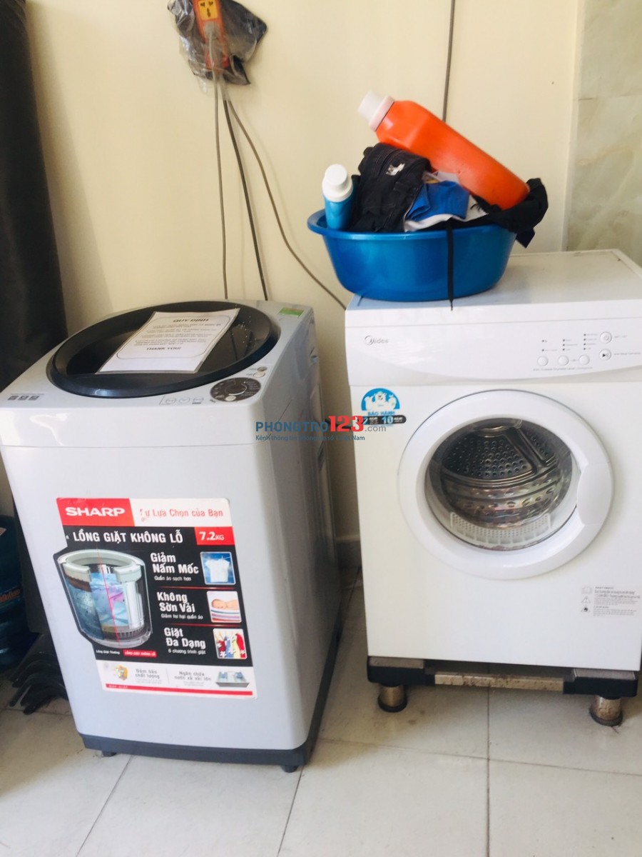 Phòng 35 m2 Cửa Sổ & Ban Công Cực Thoáng - tại Nguyễn Thượng Hiền Phú Nhuận