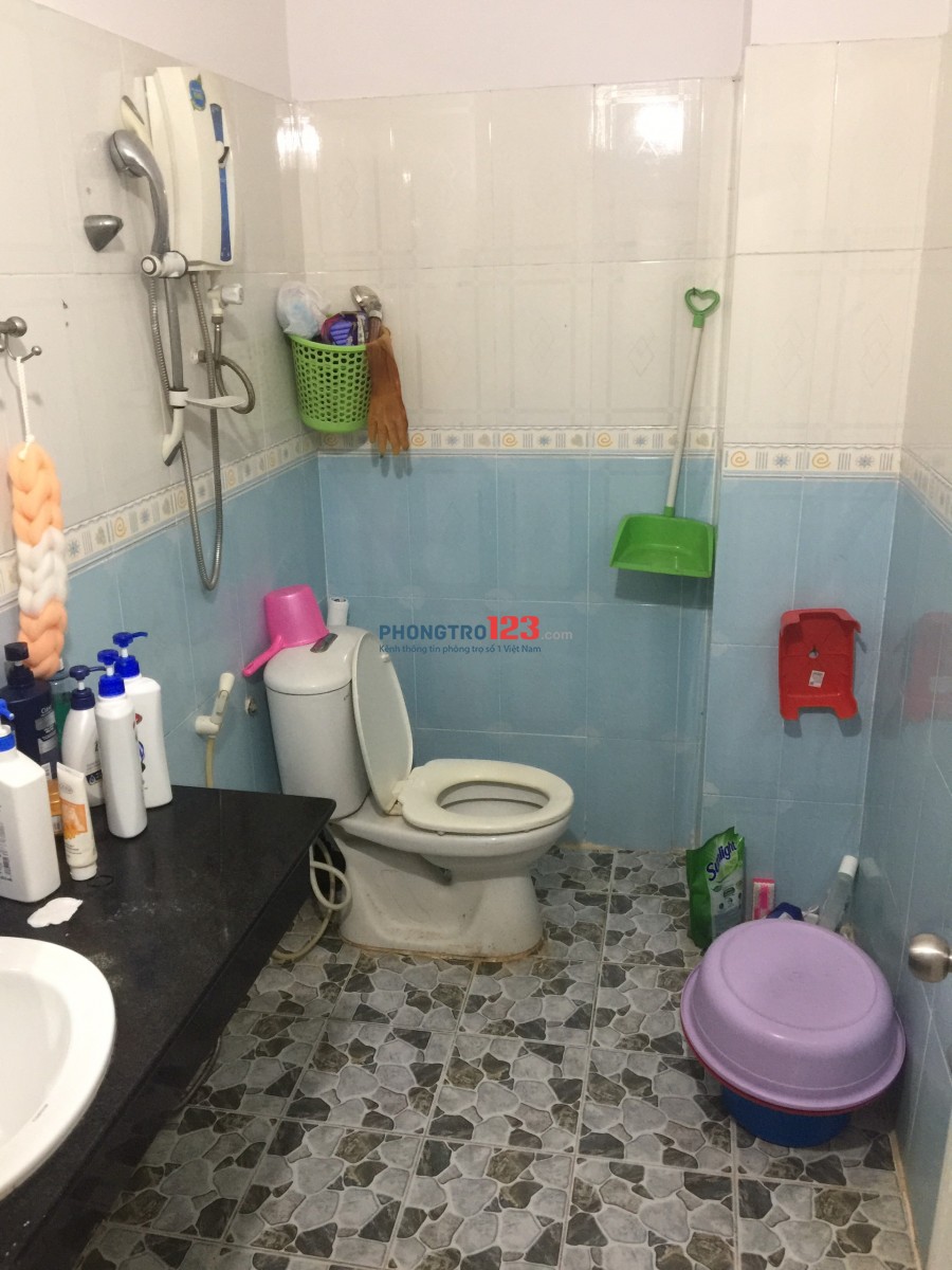 Cho Thuê Phòng Trọ Nhà Mặt Tiền Đường Nguyễn Sỹ Sách,Tân Bình,50m2,Có BanCong,Giá 4.2Tr