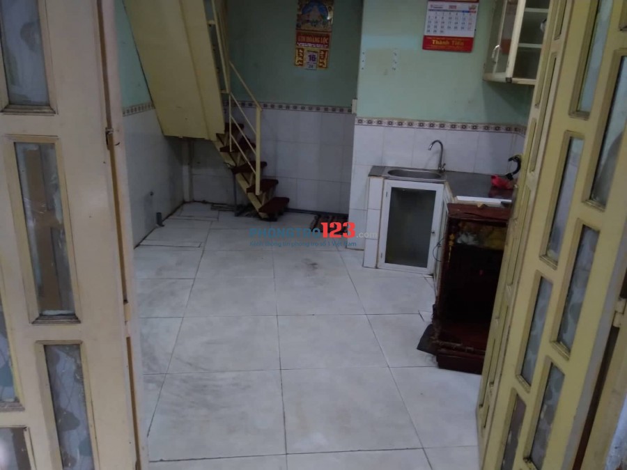 Nhà 2 lầu Quận 8 cho thuê giá rẻ, khu an ninh, nhiều tiện ích