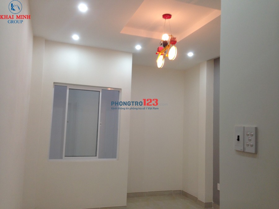 Phòng BAO ĐẸP, MÁY LẠNH, cửa sổ, WC riêng- Bùi Đình Túy, gần Hàng Xanh