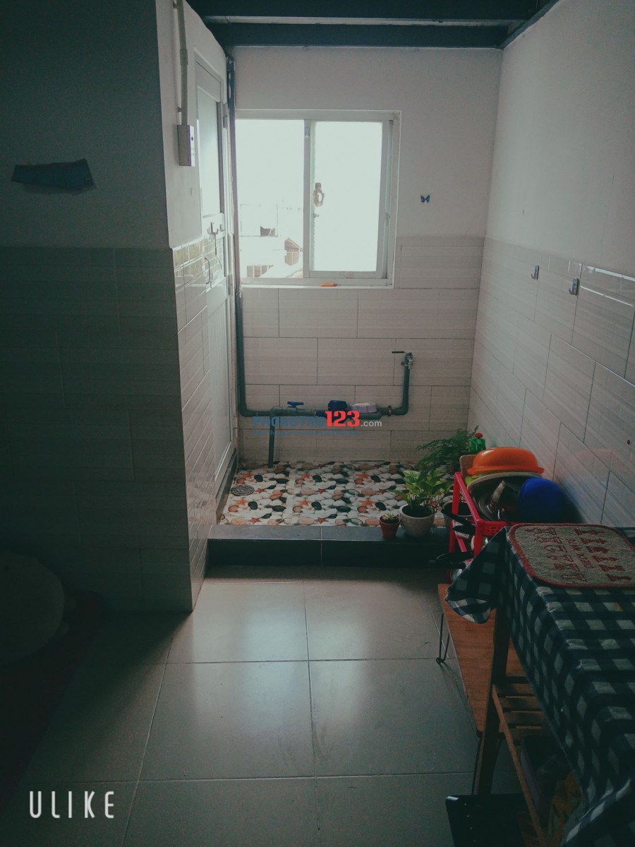 Ở ghép 1 triệu 2/ tháng. Phòng đẹp, sạch sẽ, an ninh, nằm trong khu phố sầm uất, tiện lợi.
