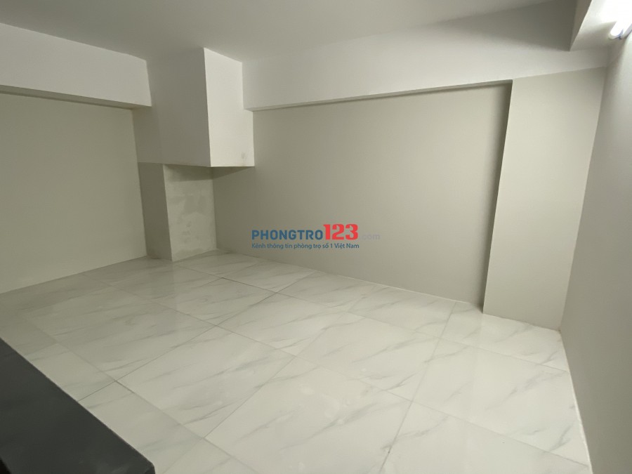 Phòng đẹp chuẩn căn hộ, có thang máy, bảo vệ 24/24, gần chợ Hành Thông Tây, đối diện Mercedes Quang Trung