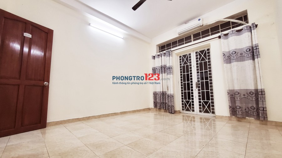 Phòng mới, đẹp, ban công lớn, ngay D2 nối dài, P.25, Bình Thạnh !