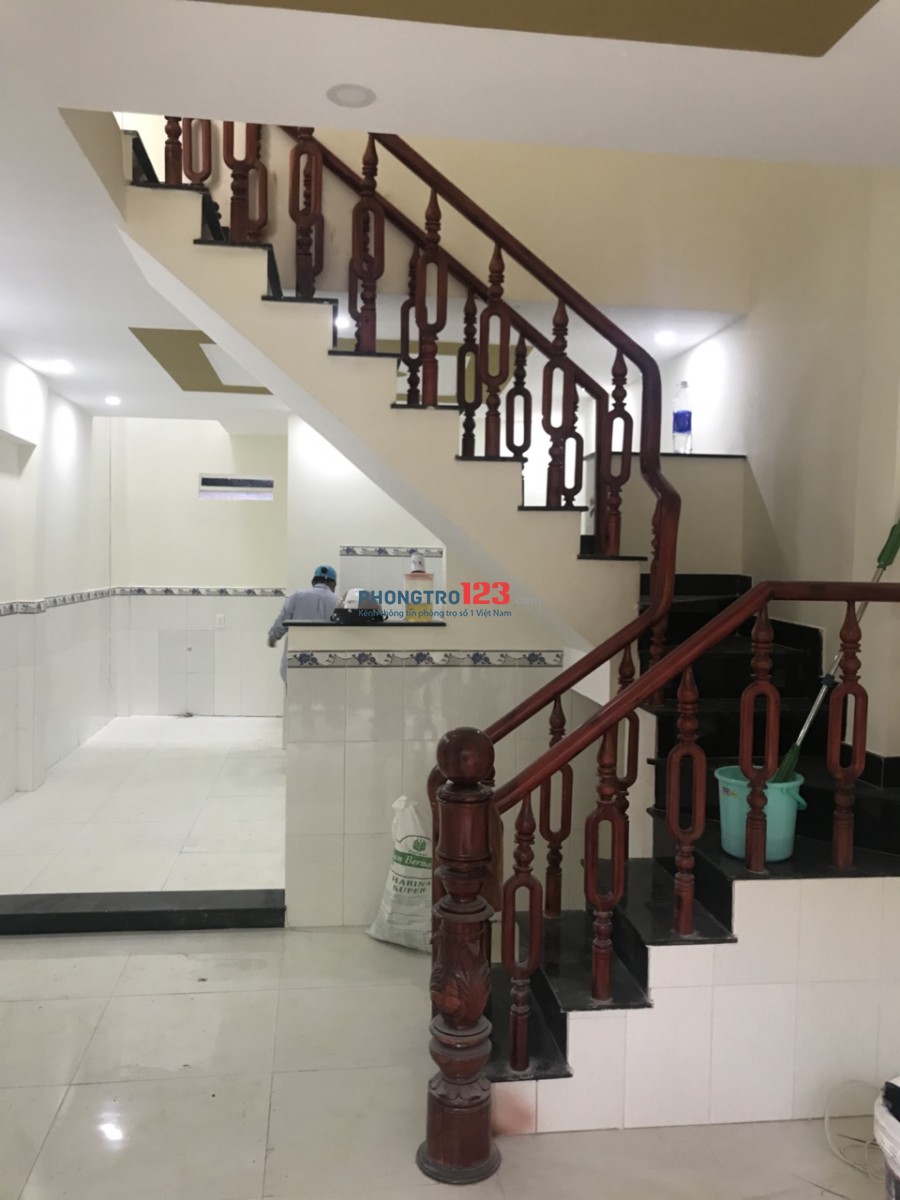 Cho thuê nhà nguyên căn 1 trệt 1 lầu 80m2 tại Nơ Trang Long P13 Q Bình Thạnh giá 9,5tr/th