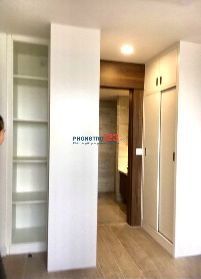Cho thuê căn hộ Chung cư Kingdom101 72m² 2 PN đầy đủ nội thất tại Tô Hiến Thành P14 Q10