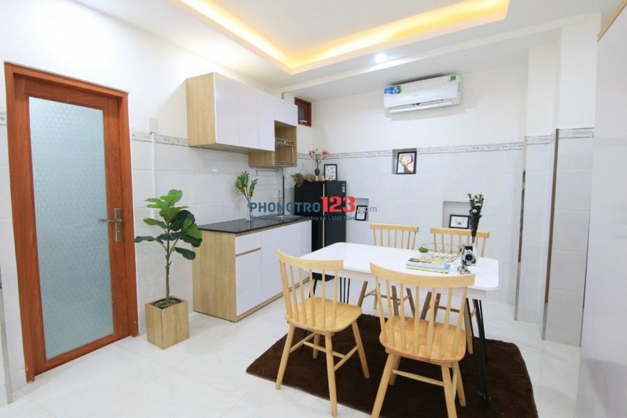 Phòng dạng Studio full nội thất mới 100% chỉ việc xách vali vô ở - trung tâm Quận 3
