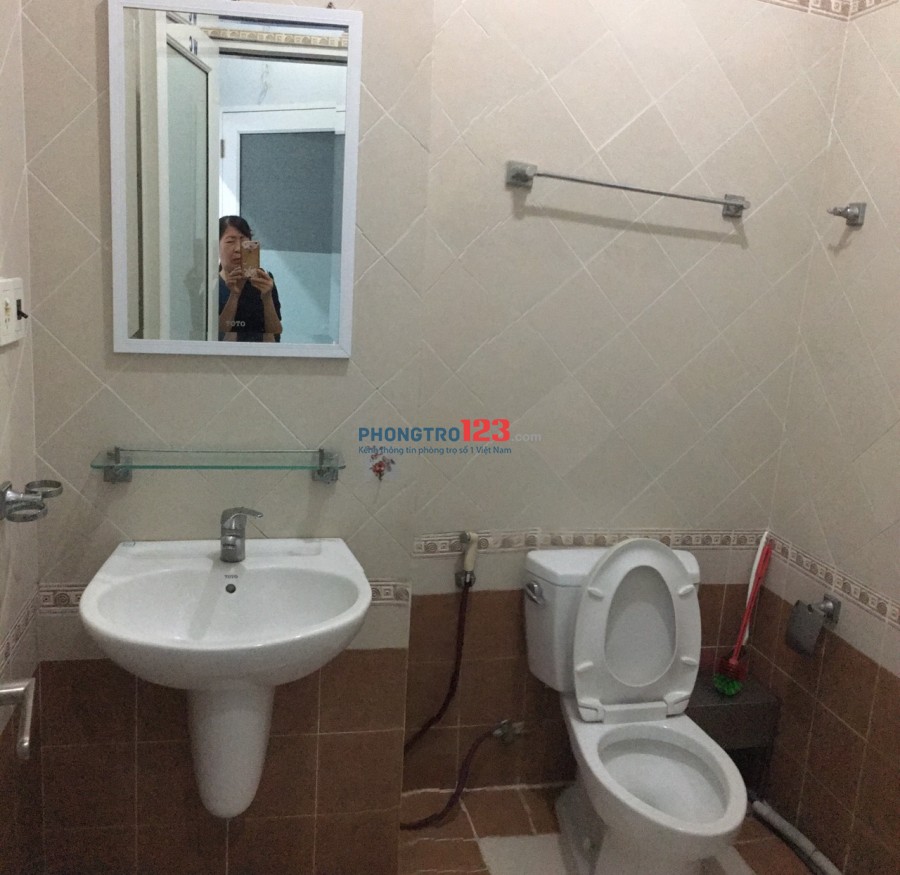 Cho thuê phòng mới 25m2 tại 48/1 Út Tịch Quận Tân Bình gần KS Đệ Nhất đầy đủ tiện nghi
