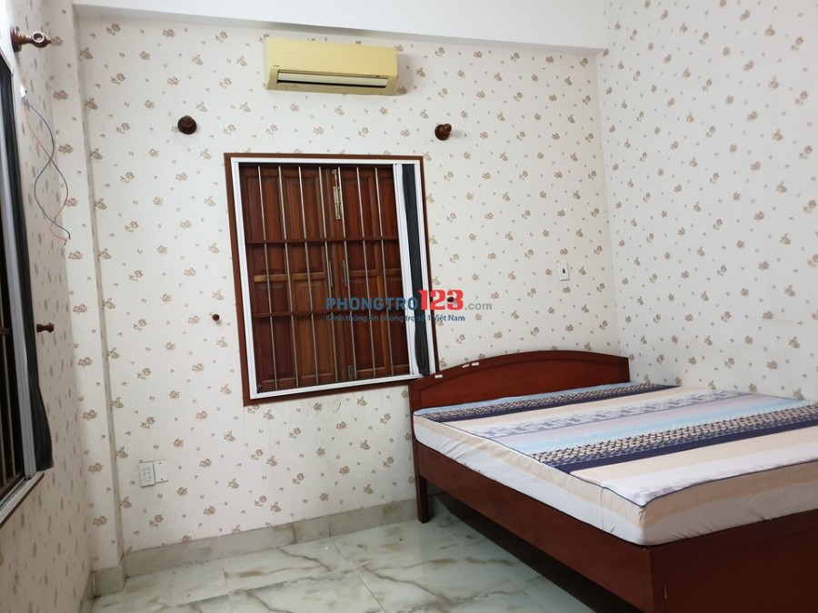Phòng cuối đường Bình Lợi, đủ tiện nghi, giờ tự do