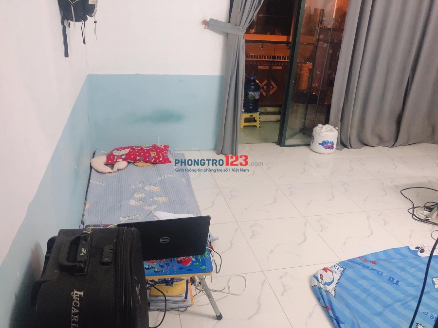 Trống 1 phòng như hình, 22m2, BAN CÔNG, WC riêng số 6 đường 25A p10 q6