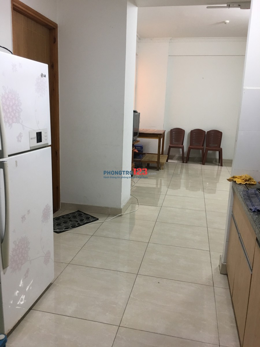 Tìm nam ghép phòng WC riêng chung cư quận 2