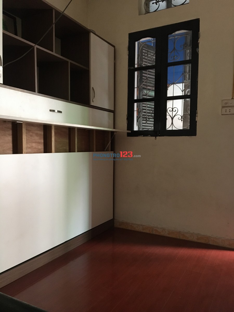 Cho thuê nhà nguyên căn 3 tầng và 1 tum tại Đê La Thành