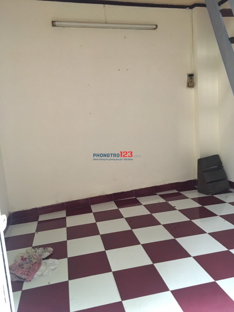 Cho Thuê Nhà Nhỏ Trong Hẻm Đường Huỳnh Văn Bánh