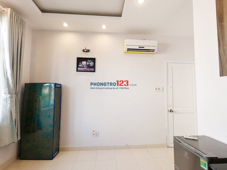 Phòng 18m2, máy lạnh, tủ lạnh đầy đủ, không giới hạn người. 176 đường số 20 (Dương Quảng Hàm), P5, GV