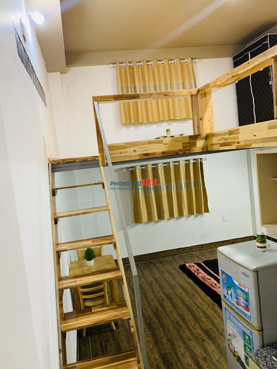 Căn Hộ Q1 2PN,1PN có gát rộng hơn 70m2 giá chỉ ( 7.500.000-10.500.000)