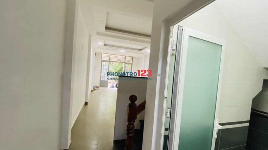 Cho thuê nhà NC 1 trệt 1 lầu 4x14 hẻm 12m tại Nguyễn Phúc Chu P15 TBình giá 11tr/th