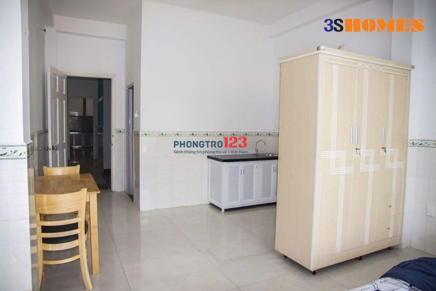 Cho thuê phòng giá rẻ rộng 40m2 có ban công riêng ở Nguyễn Sỹ Sách Tân Bình