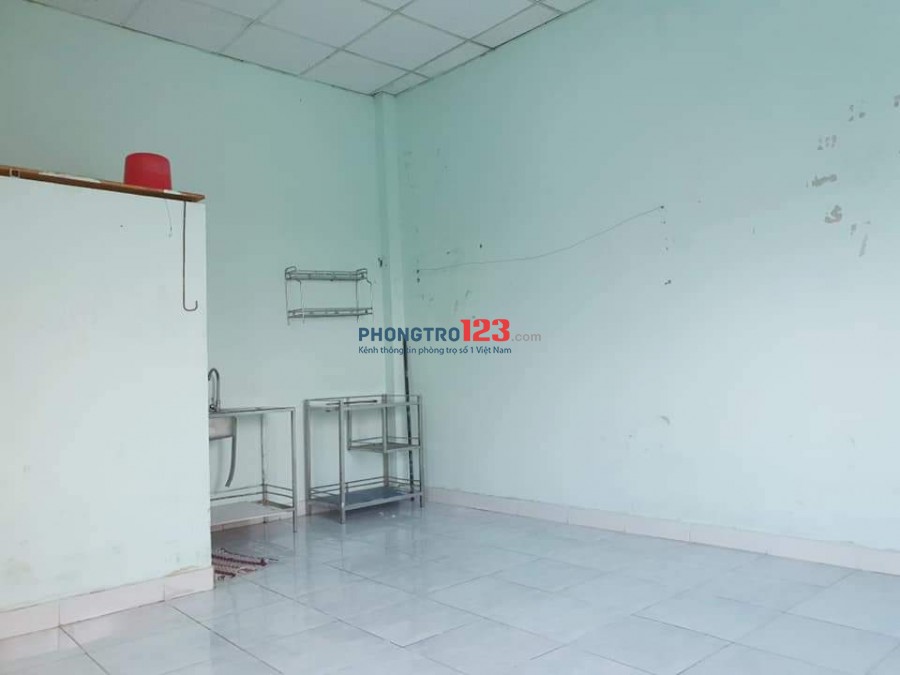 Nhà trọ riêng biệt, ngã tư Gò Mây