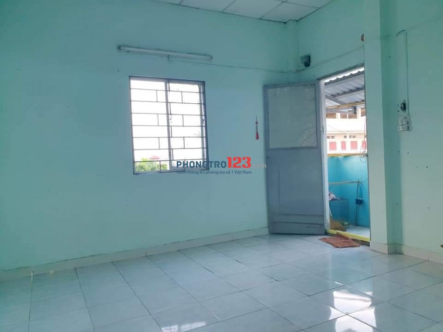 Nhà trọ riêng biệt, ngã tư Gò Mây