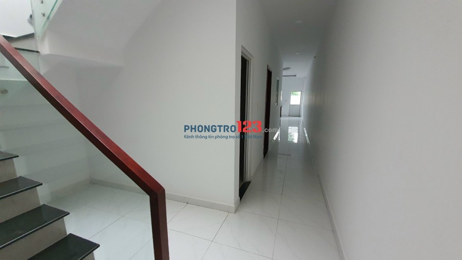 Cho thuê Nhà trọ nhà 1 trệt 1 lầu-đường 12m- 4 Phòng Ngủ kế bên Làng Đại Học- gần Big C TP Dĩ An