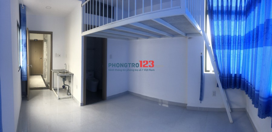 Phòng có view đẹp + gác( thang máy) mới xây