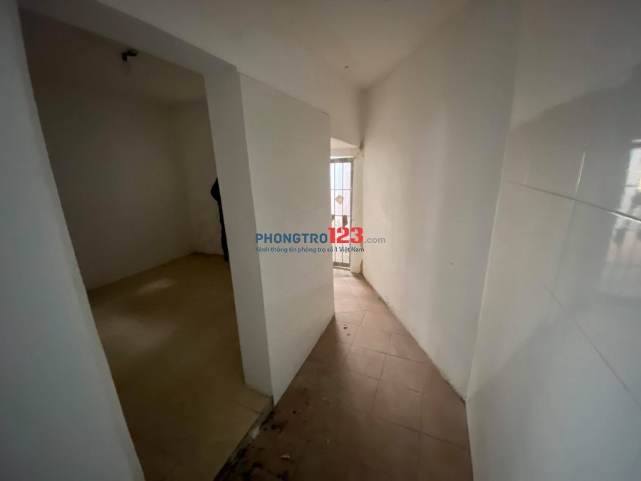 Cho thuê nhà siêu to khủng lồ 2 tầng Nguyễn Thái Học 110m2x2 tầng, MT~5m, 45tr/ tháng, riêng biệt