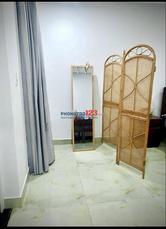 Cho thuê phòng Full nội thất tại 96 Hoàng Hoa Thám P12 Q Tân Bình giá 4,5tr/th