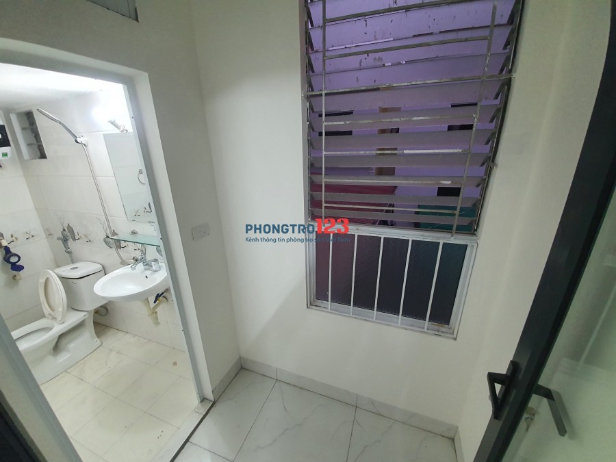 CCMN phía sau BIGC Hà Đông, gần hồ Mỗ Lao, full đồ có thang máy