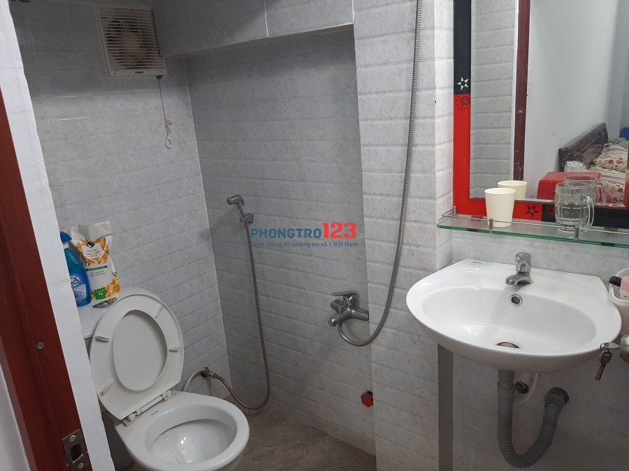 Cho thuê phòng trọ cao cấp giá rẽ tại Bình Chánh diện tích 18-30 m2.