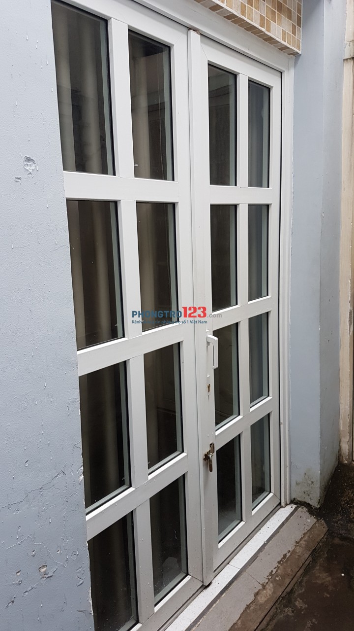 Cho thuê nhà nguyên căn hẻm 100 Nguyễn Đình Chiểu,Q1, DTSD 40m2, 1PN, 2WC