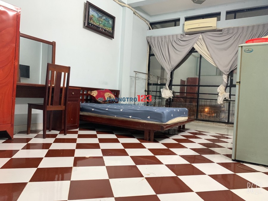 Phòng Trọ Full Nội Thất Giá Rẻ - Gần ĐH FPT - Phú Nhuận