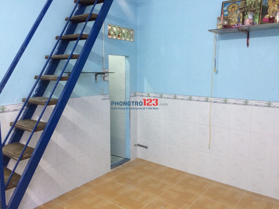 Cho thuê nhà nhỏ 1 trệt 1 gác suốt 25m2 tại 115/2 Nguyễn Thượng Hiền P5 BThạnh giá 4tr/th